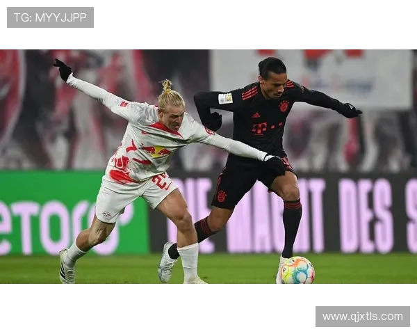 [德甲]格纳布里传中 穆勒晃开防守抽射破门.